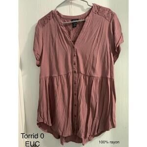 Torrid Short Sleeve Blouse Top Shirt size 0